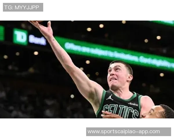 拼尽全力！普理查德全场表现出色助力球队赢得胜利砍下23分4板8助2断三分命中率高达43